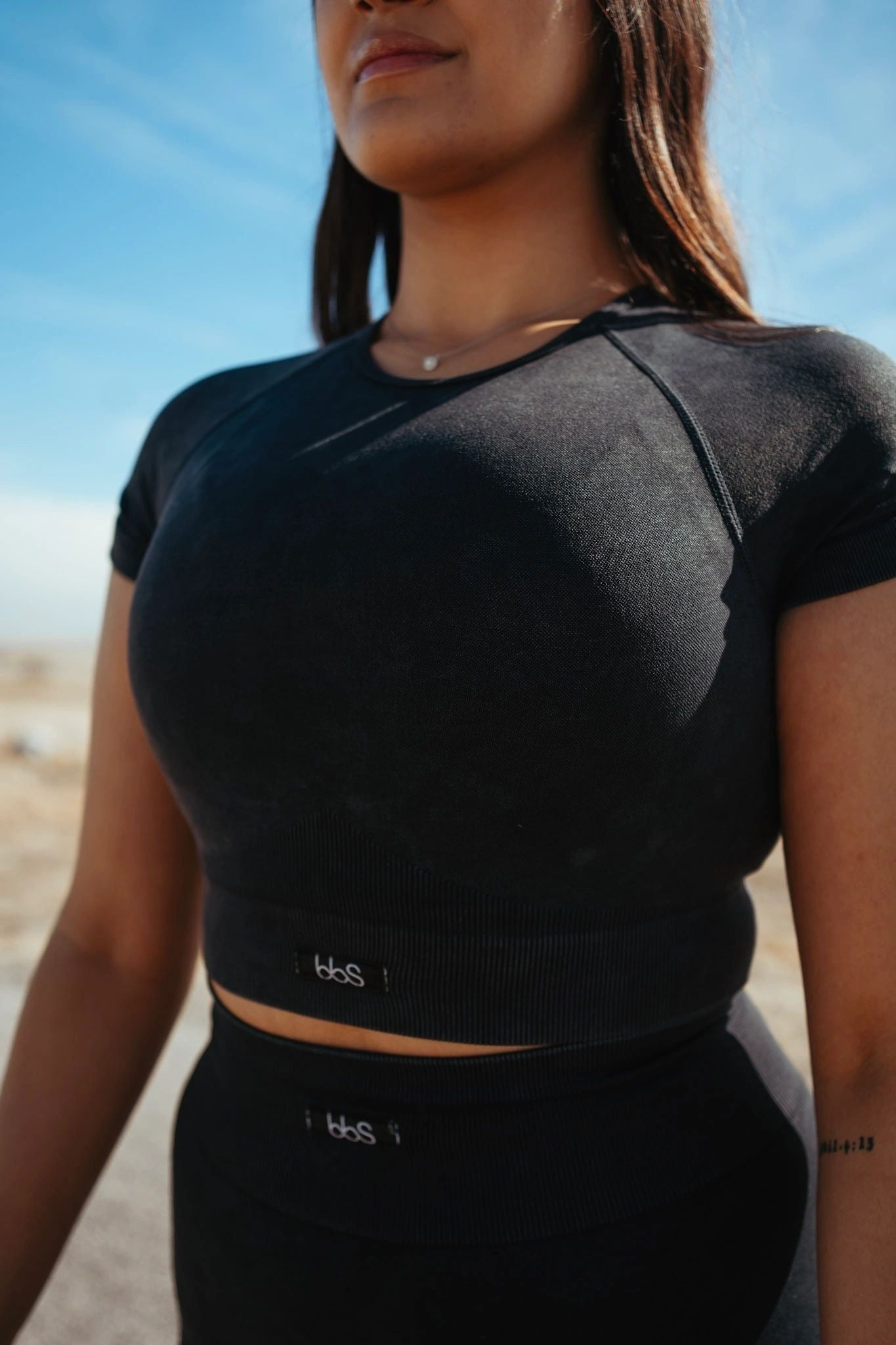 Snatched Crop Bundle (Crop Shirt+ Sports Bra)